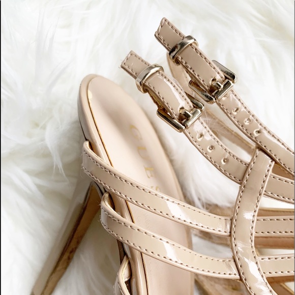 Women’s GUESS Heels - Picture 3 of 4